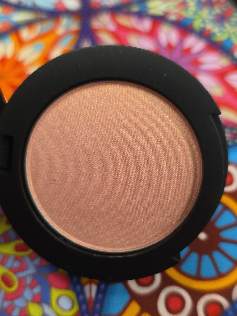 Younique Moonstruck Powder Blush- Limited Edition SERENE